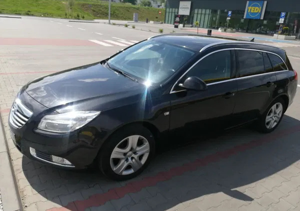 Opel Insignia cena 19000 przebieg: 230000, rok produkcji 2009 z Góra małe 106